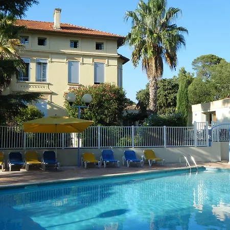 Village Vacances Les Genevriers * Saint-Raphael (Var)
