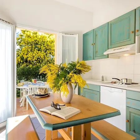 Σπίτι διακοπών Village Vacances Les Genevriers Saint-Raphaël